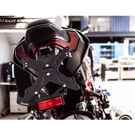 SUPPORT DE PLAQUE KAWASAKI Z 900 2025