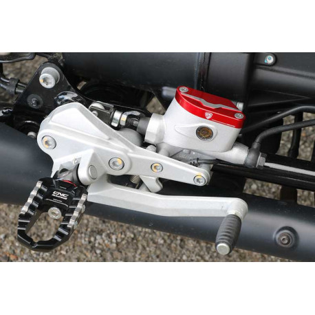 BOUCHON DE RÉSERVOIR DE LIQUIDE DE FREIN ARRIÈRE CNC RACING MOTO GUZZI