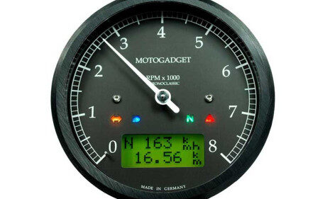 COMPTE TOURS CHRONOCLASSIC 10 GREEN LCD NOIR - POLI