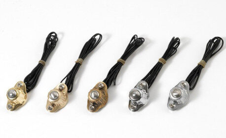 CONTACTEUR VINTAGE SIMPLE COMMANDE EN LAITON CHROME SATINE