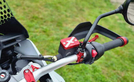 COUVERCLE BOCAL FREIN AVANT CNC RACING DUCATI DESERT X