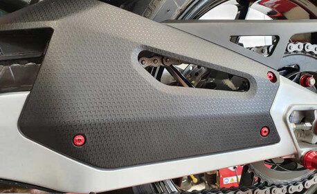 KIT VIS CACHE BRAS OSCILLANT GAUCHE APRILIA RS 660 CNC RACING