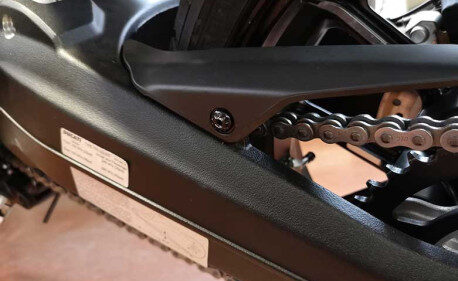 KIT VIS SUPÉRIEUR DE CARTER DE CHAÎNE DUCATI SCRAMBLER 1100