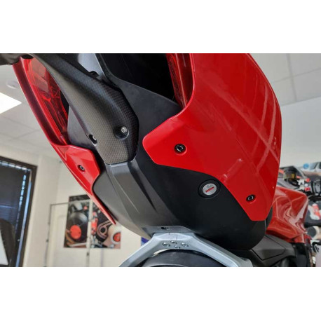 KIT VISSERIE CNC RACING COQUE ARRIERE DUCATI ROUGE