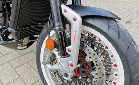 Kit visserie garde boue avant MV Agusta Dragster