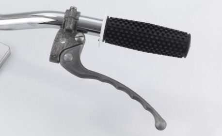 LEVIER D EMBRAYAGE KUSTOM TECH EN ALUMINIUM BRUT SEVENTIES LINE