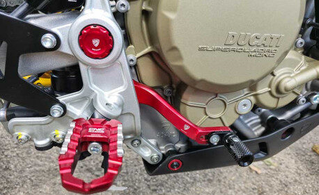 LEVIER DE FREIN ARRIERE CNC RACING DUCATI