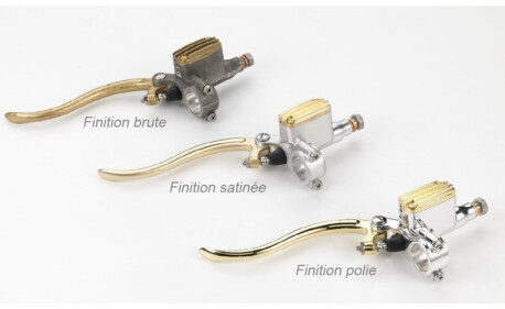 MAITRE CYLINDRE DE FREIN 14MM EN ALUMINIUM ET LAITON SATINE
