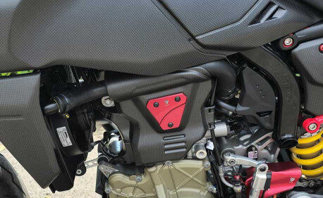 PROTECTION COUVRE CARTER GAUCHE CNC RACING DUCATI