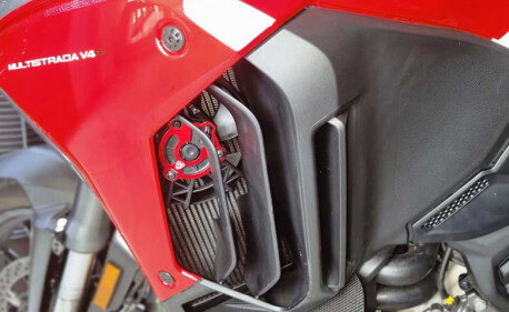 PROTECTION VENTILATEUR RADIATEUR CNC RACING DUCATI