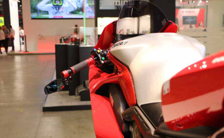 RETROVISEUR DROIT EMBOUT DE GUIDON CNC RACING