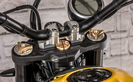RISER COMPLET AVEC SUPPORT COMPTEUR DUCATI SCRAMBLER