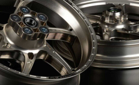 ROUE AVANT 17 X 3.5 ALUMINIUM FORGE GASS RSA OZ YAMAHA R 1