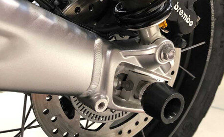 ROULETTE PROTECTION ROUE ARRIERE EVOTECH TRIUMPH SCRAMBLER 1200 XE