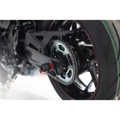 SUZUKI GSXS 750 ROULETTES DE PROTECTION ROUE ARRIERE EVOTECH Silencieux aftermar