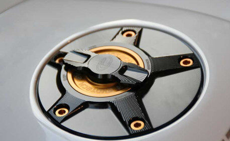 SUZUKI TRAPPE A ESSENCE EVOTECH 1-5 DE TOUR