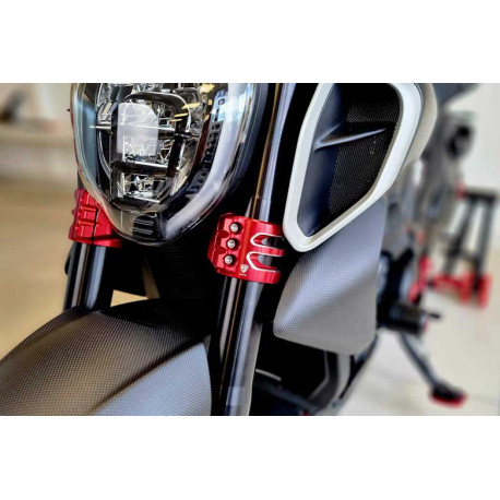 TE DE FOURCHE INFERIEUR CNC RACING DUCATI DIAVEL V4