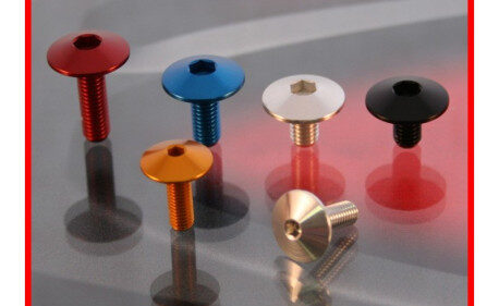 YAHAMA FZ8 KIT VISSERIE CARENAGE