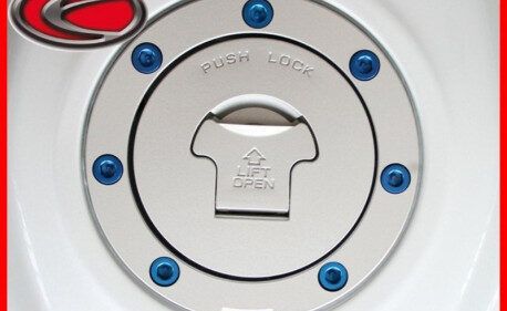 YAMAHA TDM 850 KIT VISSERIE TRAPPE A ESSENCE EVOTECH