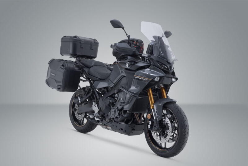 Kit Aventure DUSC avec topcase L Noir. Yamaha Tracer 9 models (20-).