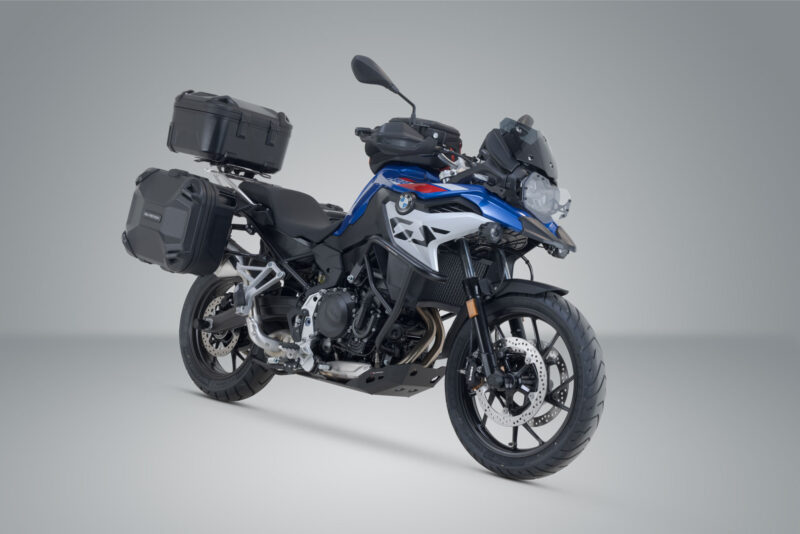 Kit Aventure DUSC avec topcase L Noir. BMW F 850/900 GS Adv. Supp. acier inox.