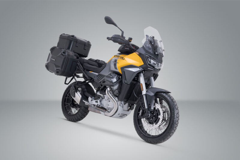 Kit Aventure DUSC avec topcase L Noir. Moto Guzzi Stelvio (23-).