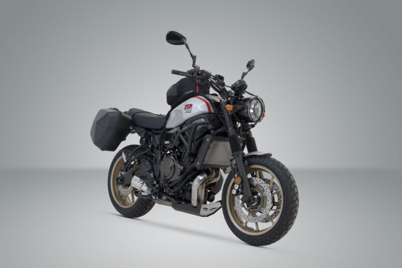 Kit de valises latérales URBAN ABS 2x 16,5 l. Yamaha XSR700 / XSR700 XT.