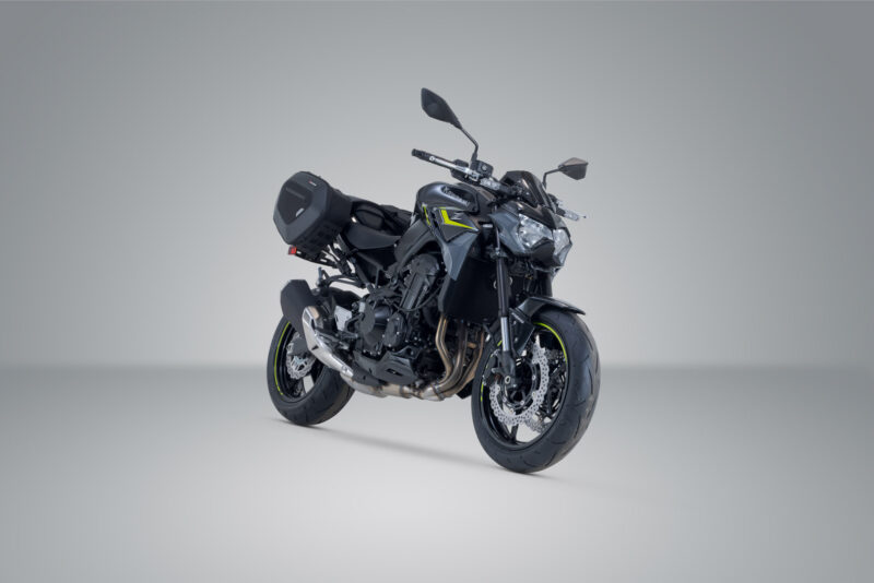 Set de sacoches latérales PRO BLAZE H Noir. Kawasaki Z900 (16-).