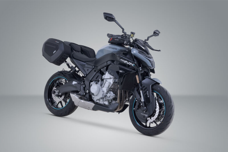 Set de sacoches latérales PRO BLAZE H Noir. CFMoto 675NK (25-).