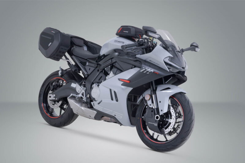 Set de sacoches latérales PRO BLAZE H Noir. CFMoto 675SR-R (25-).