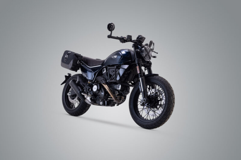 Legend Gear Set sacoches latérales et supports Modèles Ducati Scrambler (23-).