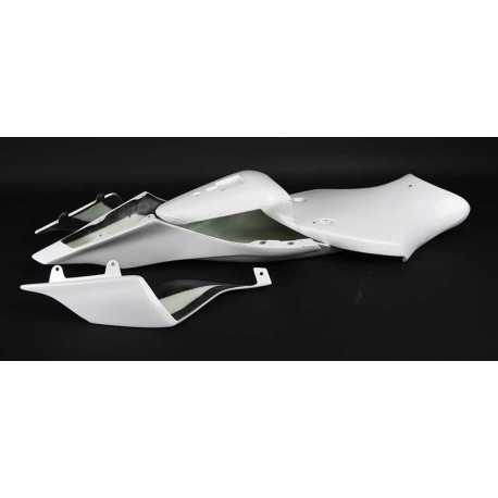 CARÉNAGE COMPLET AVIO FIBRE CARBONIN YAMAHA R6 2017/* RADIATEUR MAJORÉ RACING