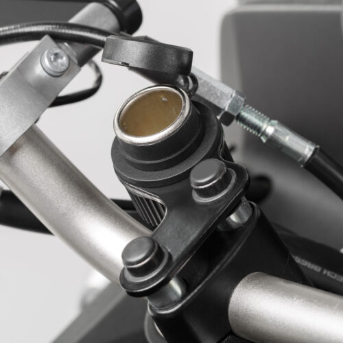 Prise allume-cigare avec faisceau Etanche. Câble 160 cm longueur. 12 V.