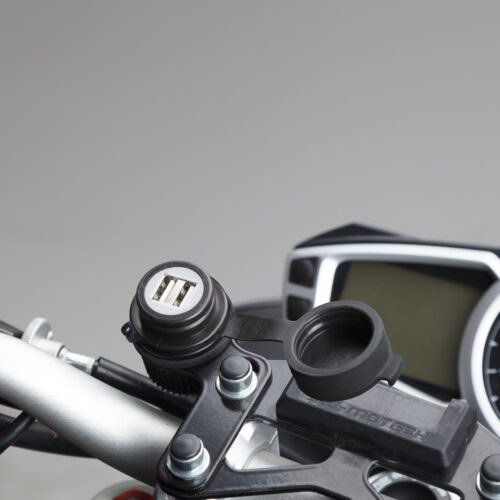 Double port USB avec faisceau 2.000 mA. 12 V.