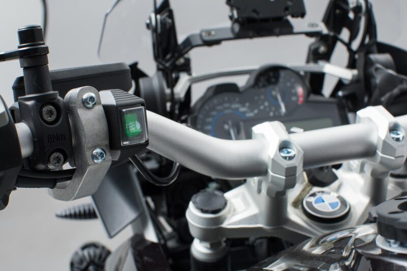 Interrupteur feux anti-brouillard pour guidon Pour feux anti-brouillard. Éclairage vert.