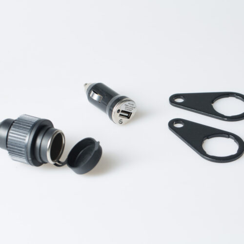 Kit de connexion électrique universel Fixation universelle M8 & M10. Avec USB Adapter.