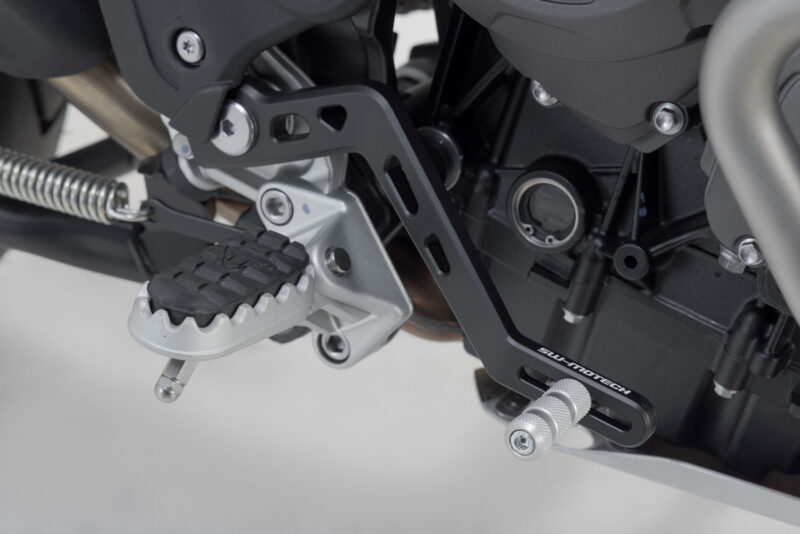 Set sélecteur de vitesse et pédale de frein Modéles Triumph Tiger 900 (19-).