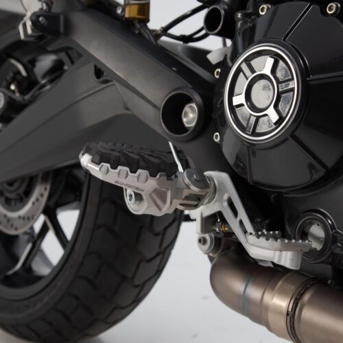 Kit de repose-pieds EVO Ducati modèles / Benelli TRK 502 X (18-).