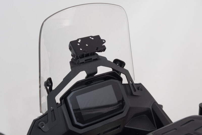 Support GPS pour cockpit Noir. Honda XL750 Transalp (22-24).