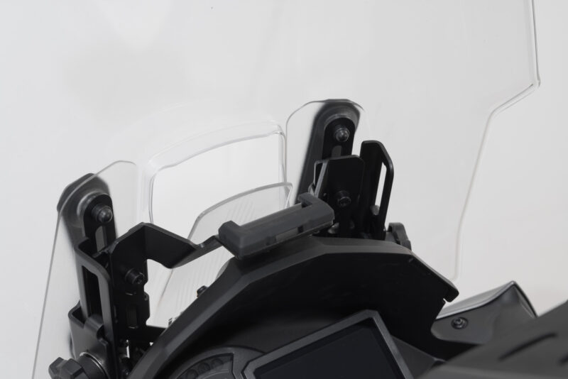 Support GPS pour cockpit Noir. Kawasaki Versys 1000 (18-) / 1100 (24-).