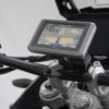 Support GPS pour guidon Noir. Modéles Honda / Suzuki / Triumph.