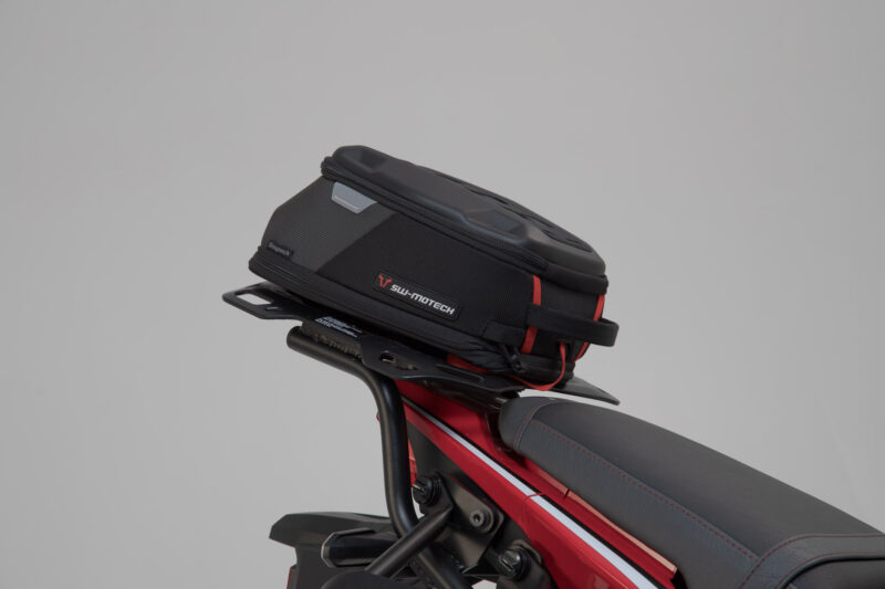 Anneau de rés. PRO porte-bagages ADVENTURE-RACK Pour sacoches de réservoir PRO. Noir.