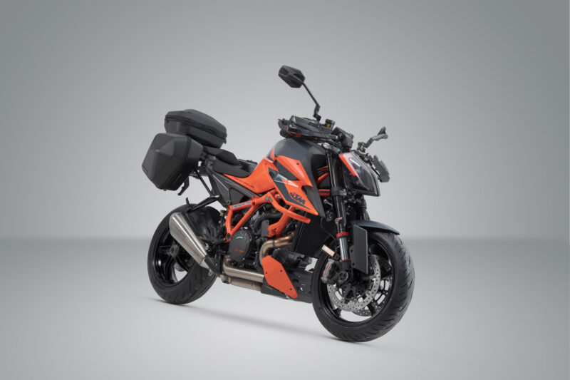 Système topcase URBAN ABS Noir. KTM 1290/1390 Super Duke R / Evo.