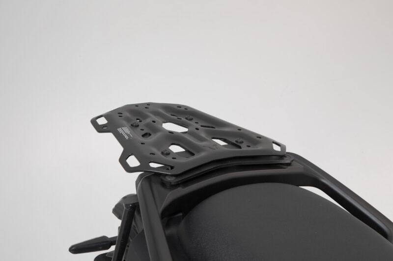 Porte-bagages ADVENTURE-RACK Noir. Yamaha Tracer 9 / GT (20-) / GT+ (22-).