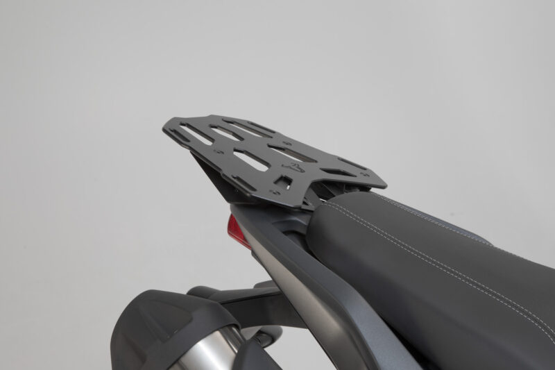 gpt_11_441_16000_b_2_xl Porte-bagages STREET-RACK Noir. Triumph Tiger 1050 Sport (13-).