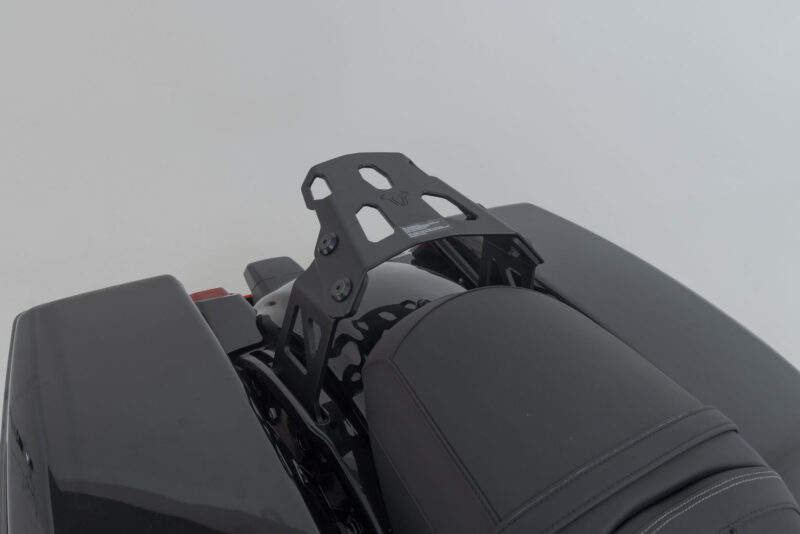 gpt_18_985_16000_b_2_xl Porte-bagages STREET-RACK Noir. Harley-Davidson Road Glide (24-).