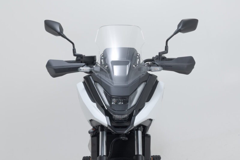 Kit protège-mains Sport Noir. Modèles Honda NC (11-), modèles Suzuki.