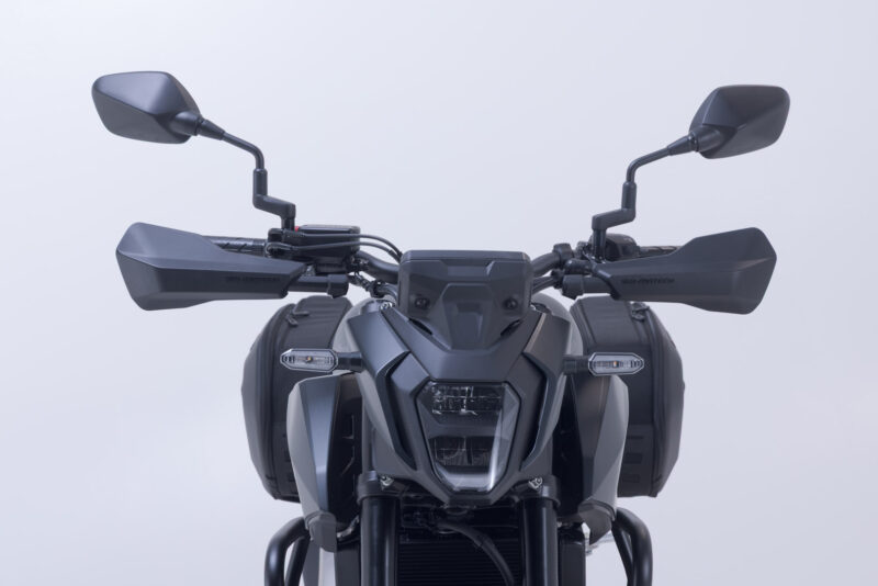 Kit protège-mains Sport Noir. Modèles Honda / Suzuki / Triumph.