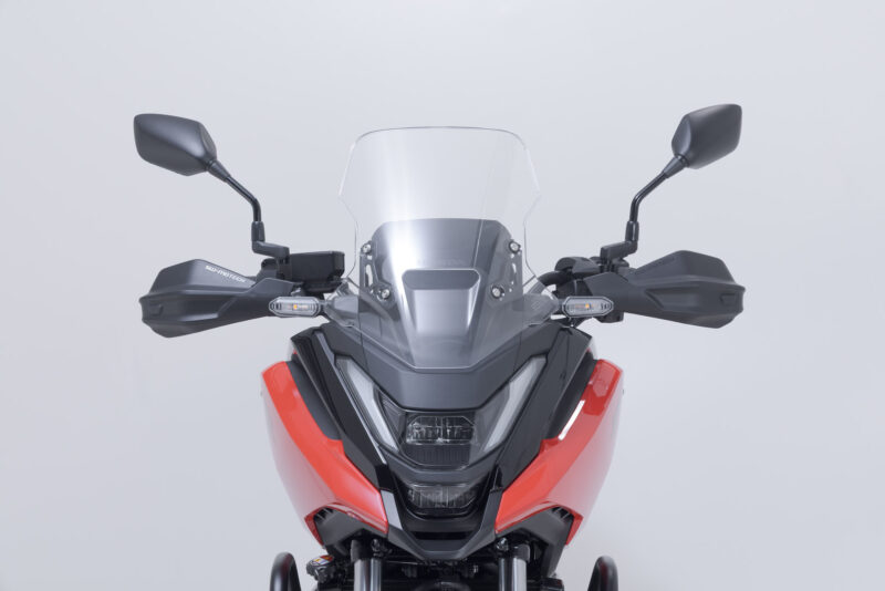 Kit protège-mains Adventure Noir. Modèles Honda NC (11-), modèles Suzuki.