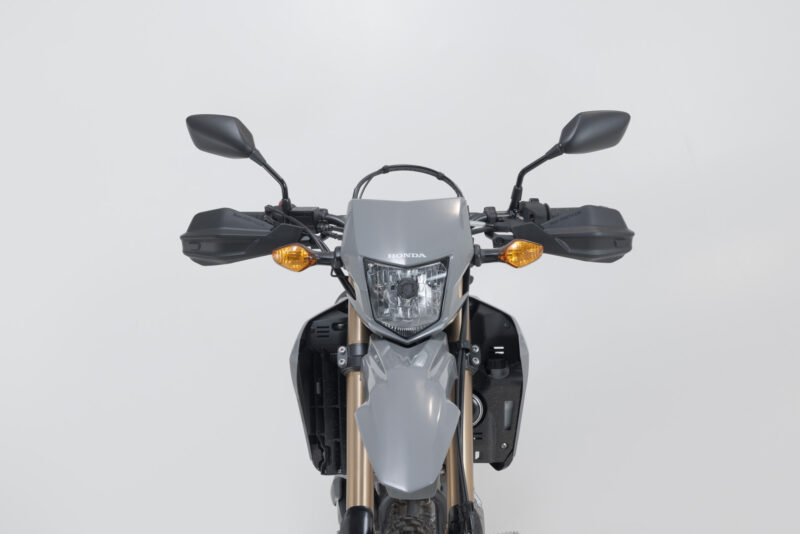 Kit protège-mains Adventure Noir. Honda CRF300L, Triumph Scrambler 400X.